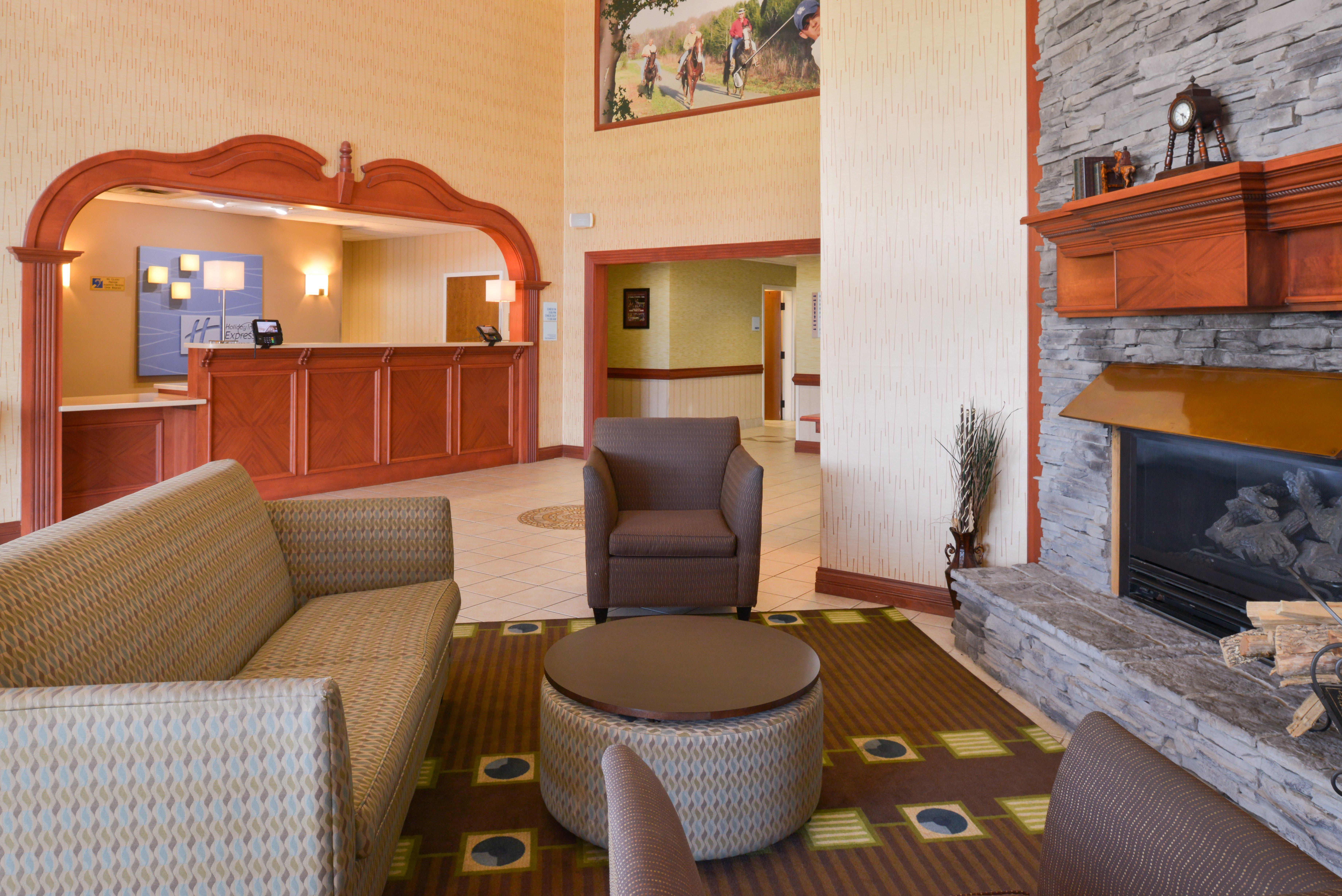 Holiday Inn Express Campbellsville By Ihg Esterno foto