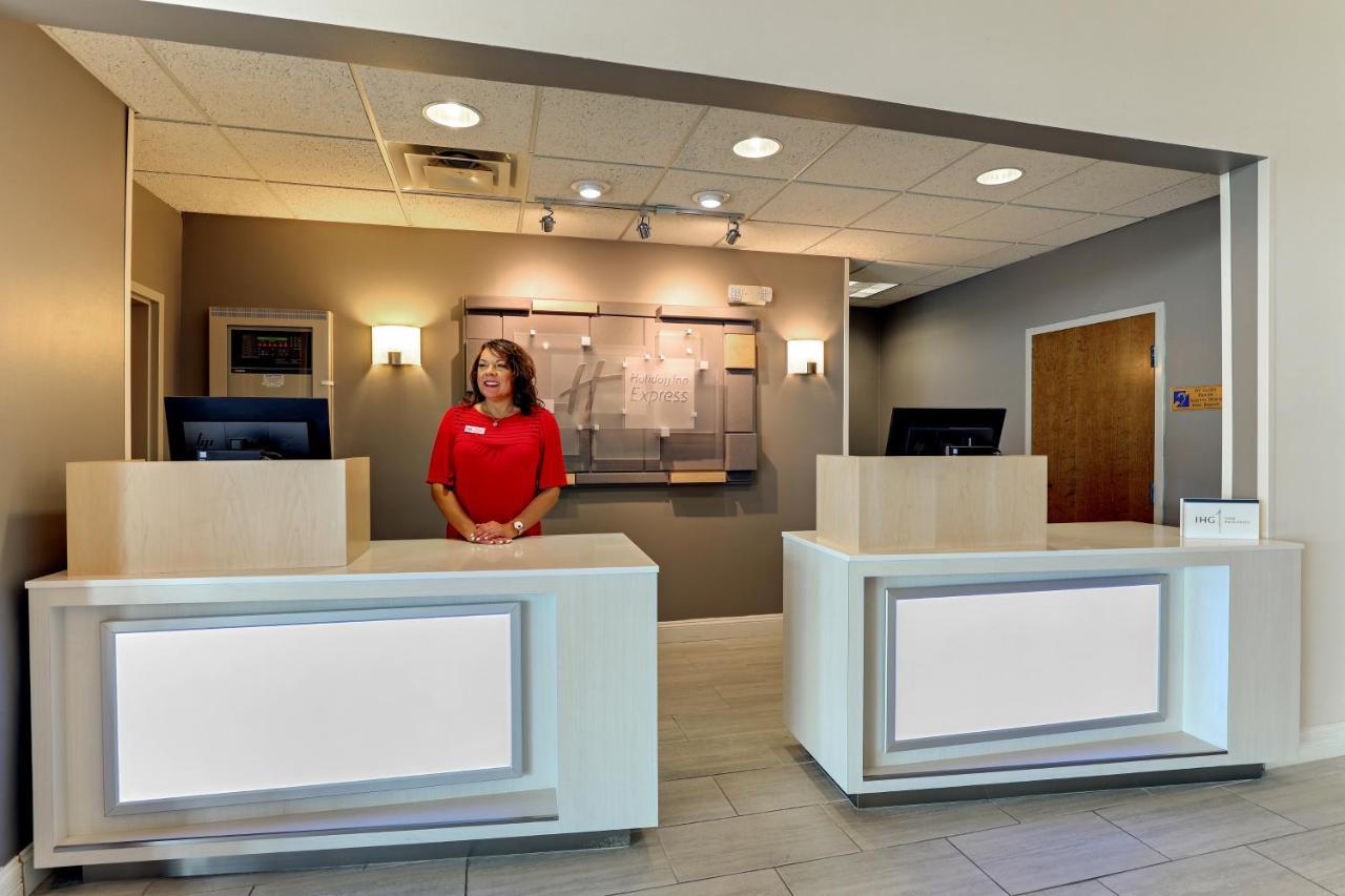 Holiday Inn Express Campbellsville By Ihg Esterno foto