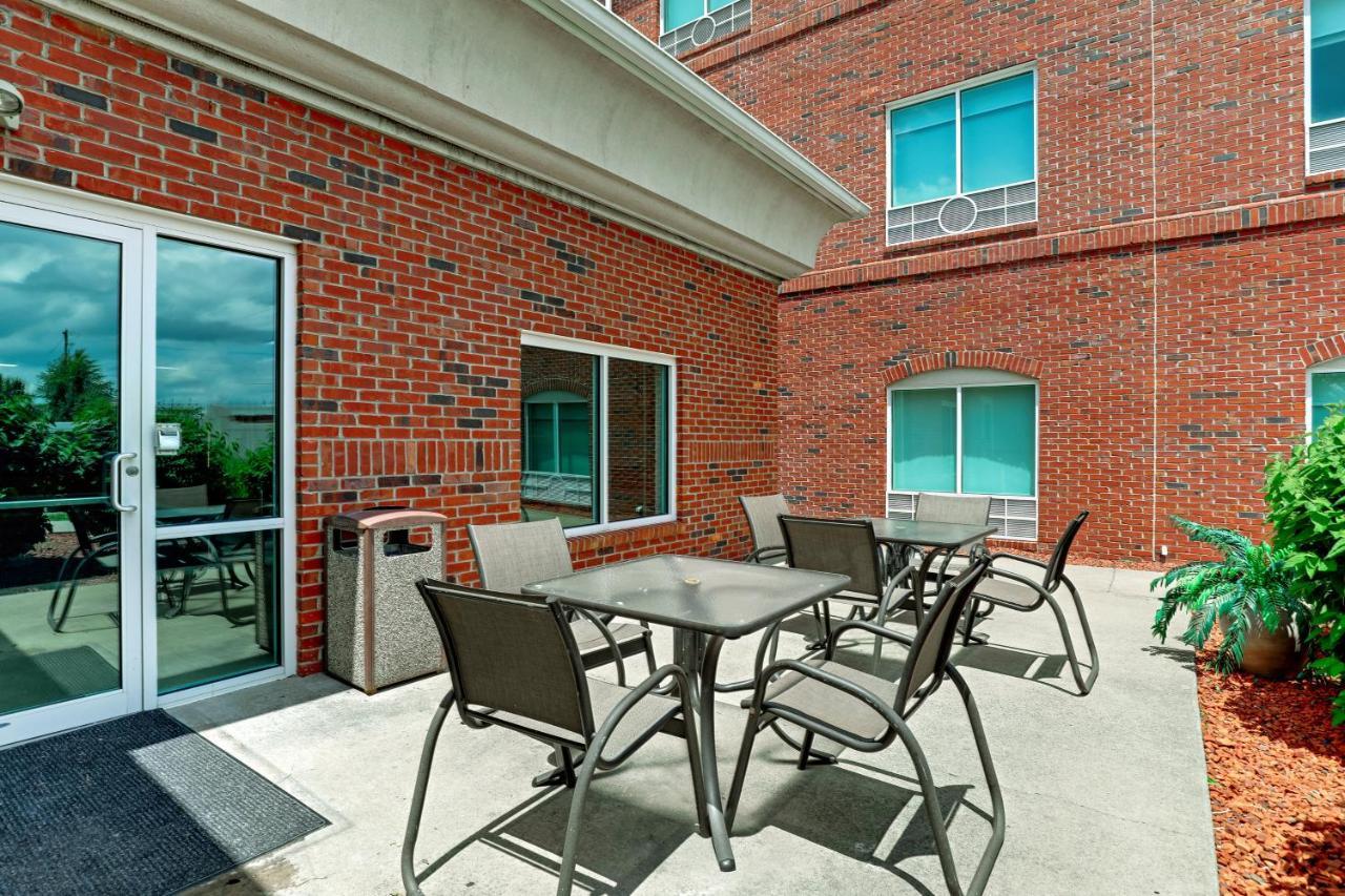 Holiday Inn Express Campbellsville By Ihg Esterno foto