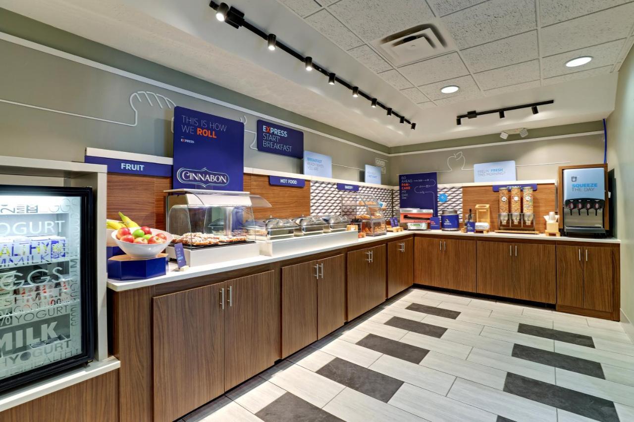 Holiday Inn Express Campbellsville By Ihg Esterno foto