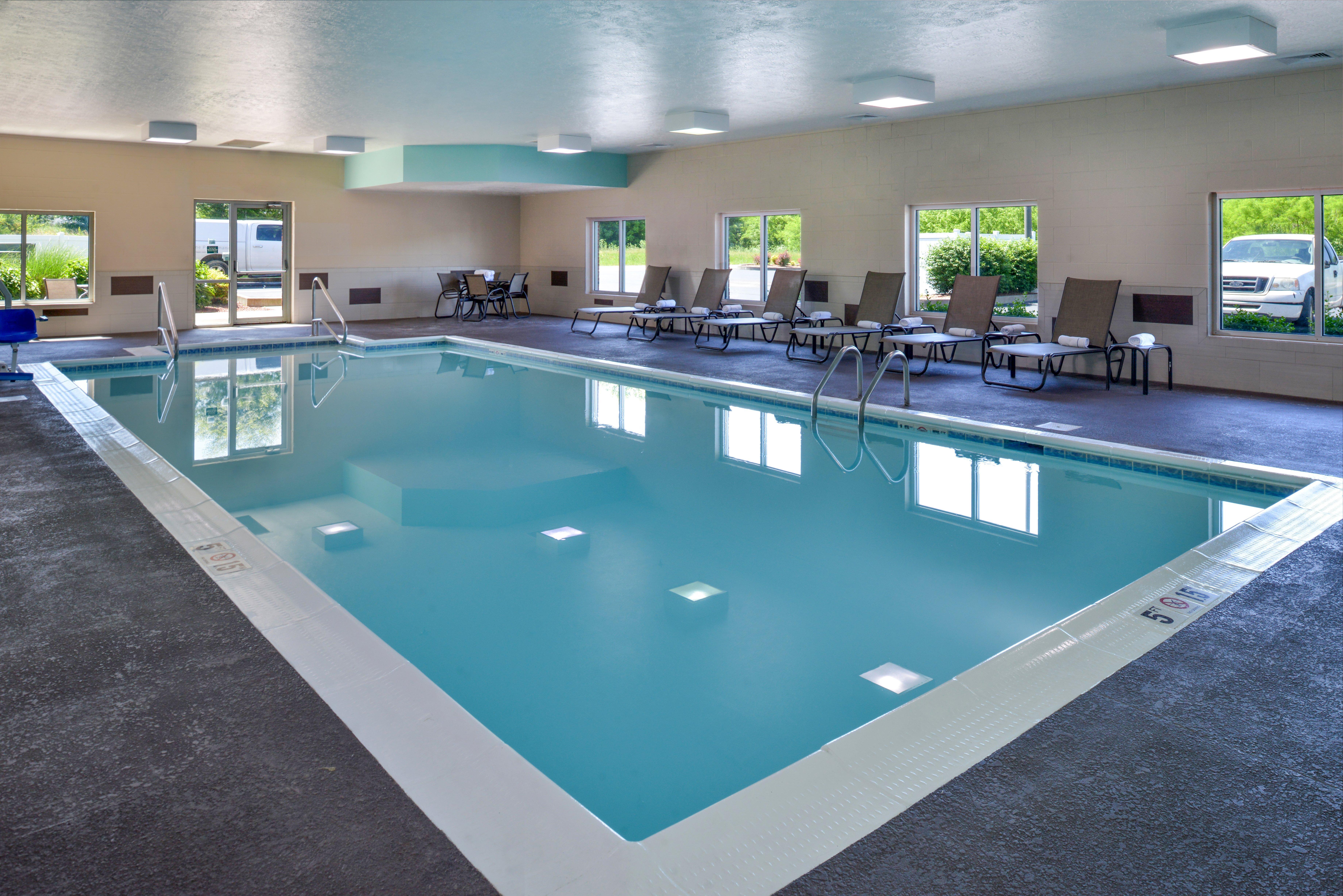 Holiday Inn Express Campbellsville By Ihg Esterno foto